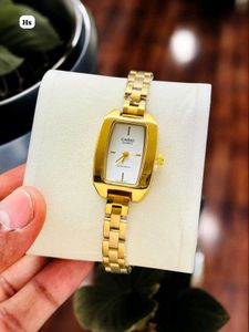 Casio For ladies watch ⌚️  PREMIUM QUALITY AT SALE