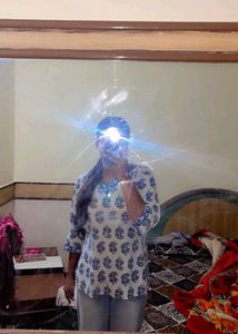 Stylish Blue and White Printed Kurta