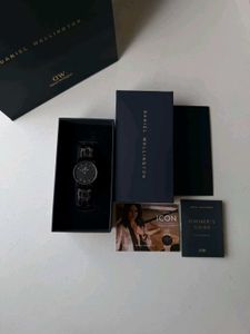 Daniel Wellington Gold Watch