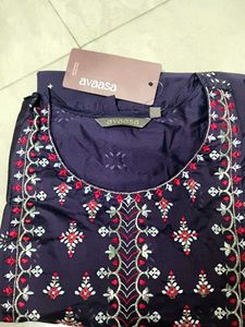 Avaasa Kurta