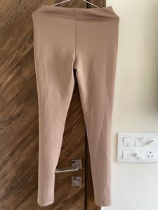 Stylish Beige Pants with Zipper Detail
