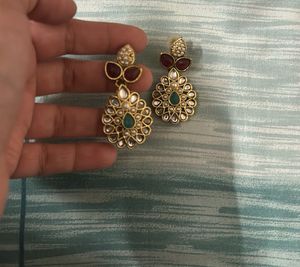 Elegant Vintage Style Earrings