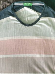 United Colors of Benetton 100% original tshirt