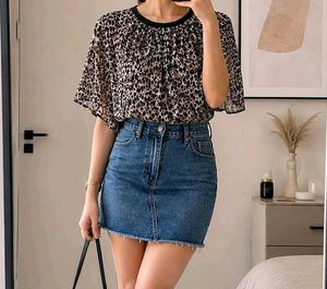 Leopard Print Flutter Sleeve Top