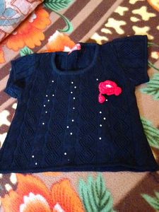 Cute Black Knit Top