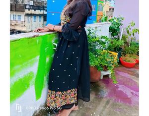 Elegant Black Kurta Set with Floral Embroidery