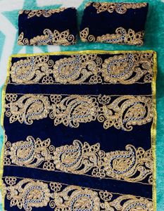 Laddu Gopal Velvet Rajiyi Bed Set With 2 Pillow