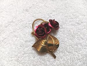 Broches Very Old