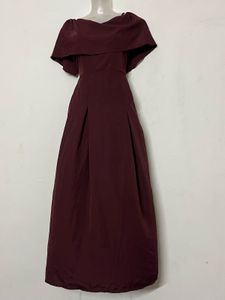 Pintresty long party wear gown