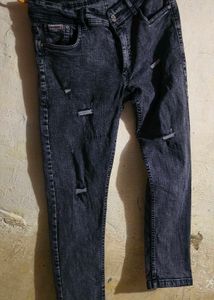 Stylish Grey Ripped Jeans for Men – Trendy &amp; Comfo
