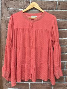 Chic Tiered Blouse with Dot Pattern