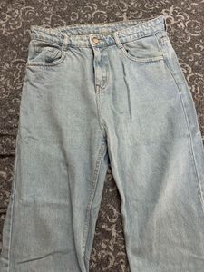 Wide Leg Light Wash Jeans