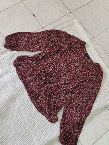 Chic Floral Twist-Front Blouse
