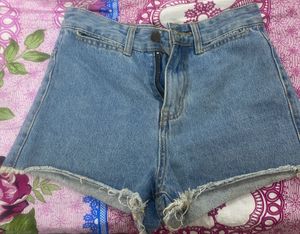 Booty high Denim Shorts