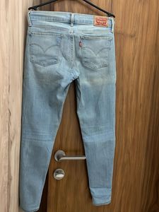 Levi's Light Wash Skinny Jeans