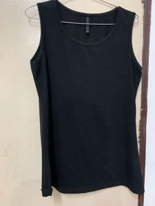 Basic Black Sleeveless Tank Top