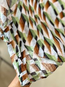 Stylish Geometric Print Top