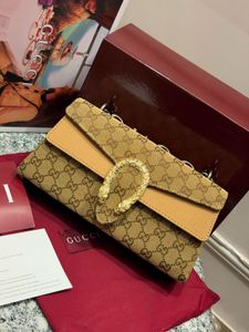GUCCI Dionysus GG Supreme Shoulder Bag