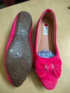 Attractive Woman's Pink Bellie 👠👠