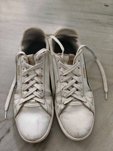 Original puma sneakers