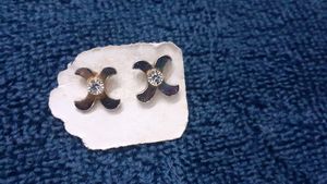 Stone Stud