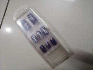 Premium Purple Lace Press-On Nail Set
