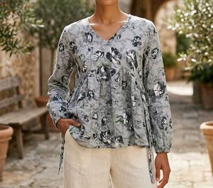 Grey Floral Print V-Neck Tunic Top