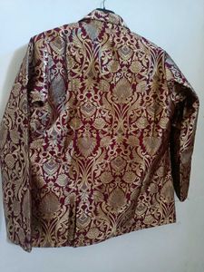 Elegant Brocade Blazer
