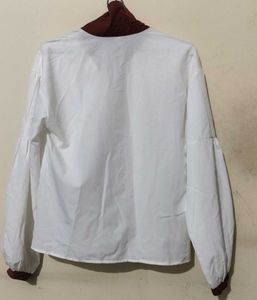 Chic White &amp; Maroon Blouse