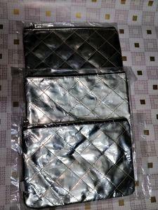 Myglamm Pouch
