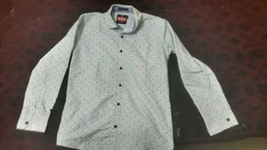 Retro Pattern Button-Up Shirt