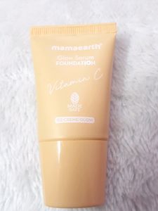 Mamaearth Glow Serum Foundation Mini Tube with Vit
