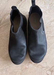 Stylish Black Chelsea Boots