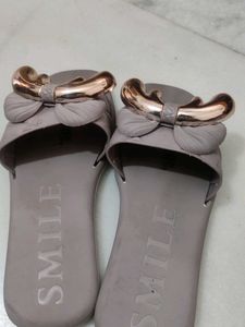 Cute Bow Slides