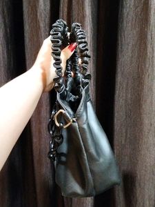 Black Leather Purse....I Have Buy It But Never Used It Is Store Is My Wardrobe So I m Selly