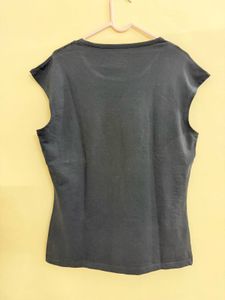 Black Sleeveless Top