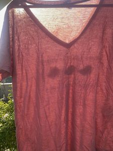 Pink V-Neck T-Shirt with Bird Graphic