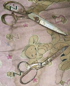 Vintage Sewing Shear Scissors Set
