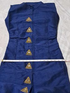 Blue Embellished Kurta