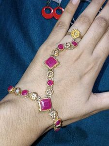 Beautiful Pearl &amp; Stone Jewellery Set