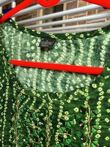 Bandhani Kurtha