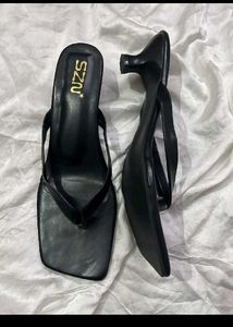 Chic Black Square Toe Heeled Sandals