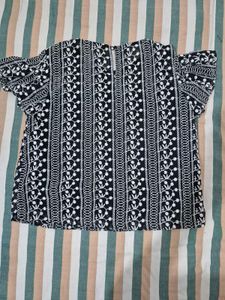 Stylish Black &amp; White Embroidered Kurta Top