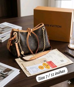 LV 12A QUALITY BEAUTIFUL &amp; CLASSY SLING BAG*