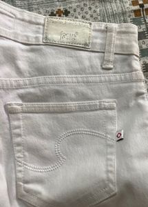 Stylish White Women's Jeans