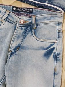 Light Wash Skinny Jeans
