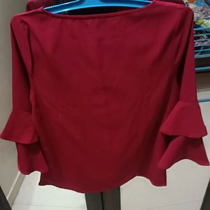 Top With Hand Frill