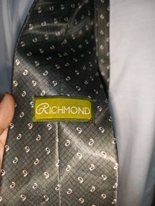 Classic Geometric Pattern Tie