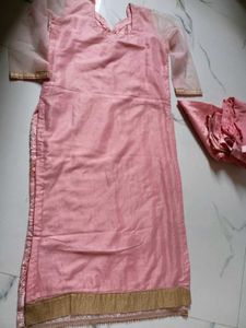 Elegant Pink Embroidered Kurta Set