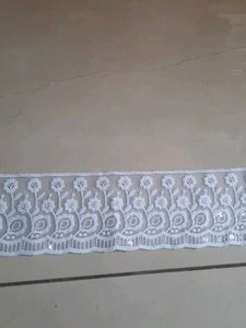 white Border lace